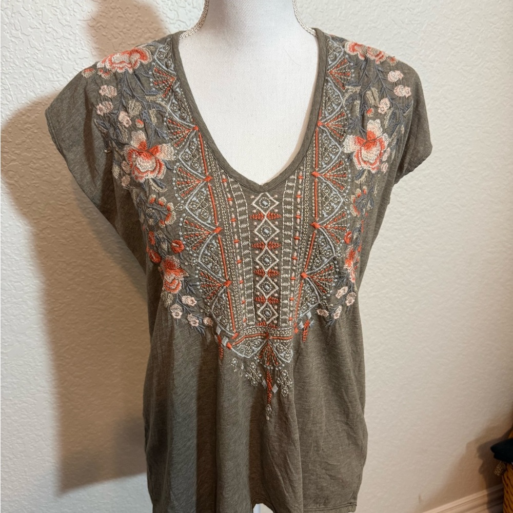 Johnny Was Olive Green Embroidered Blouse - Picture 2 of 6